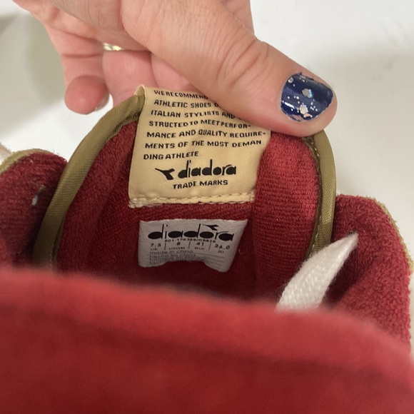 Diadora Italian athletic shoes ❤️🔥 men's 8 EUC( stain on the right shoe lace) - Picture 12 of 15